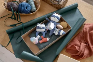 Kids Sebra Interior Baby Toys>Activity mini rattle, Rebel the racoon – Sebra