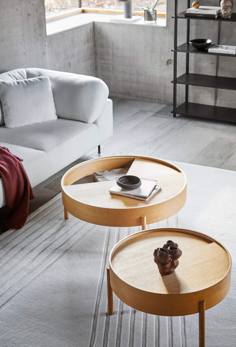 arc_coffee_table__cm_whit_1.webp Woud Tables>Arc Coffee Table (66 cm), White Pigmented Lacquered Oak –