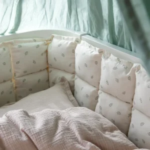 Kids Sebra Interior Bed Bumpers>Baby bumper, Kapok Sophora Leaves – Sebra