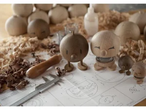 Hoptimist Design Figures>Bumble Oak S 7 cm, dark brown –