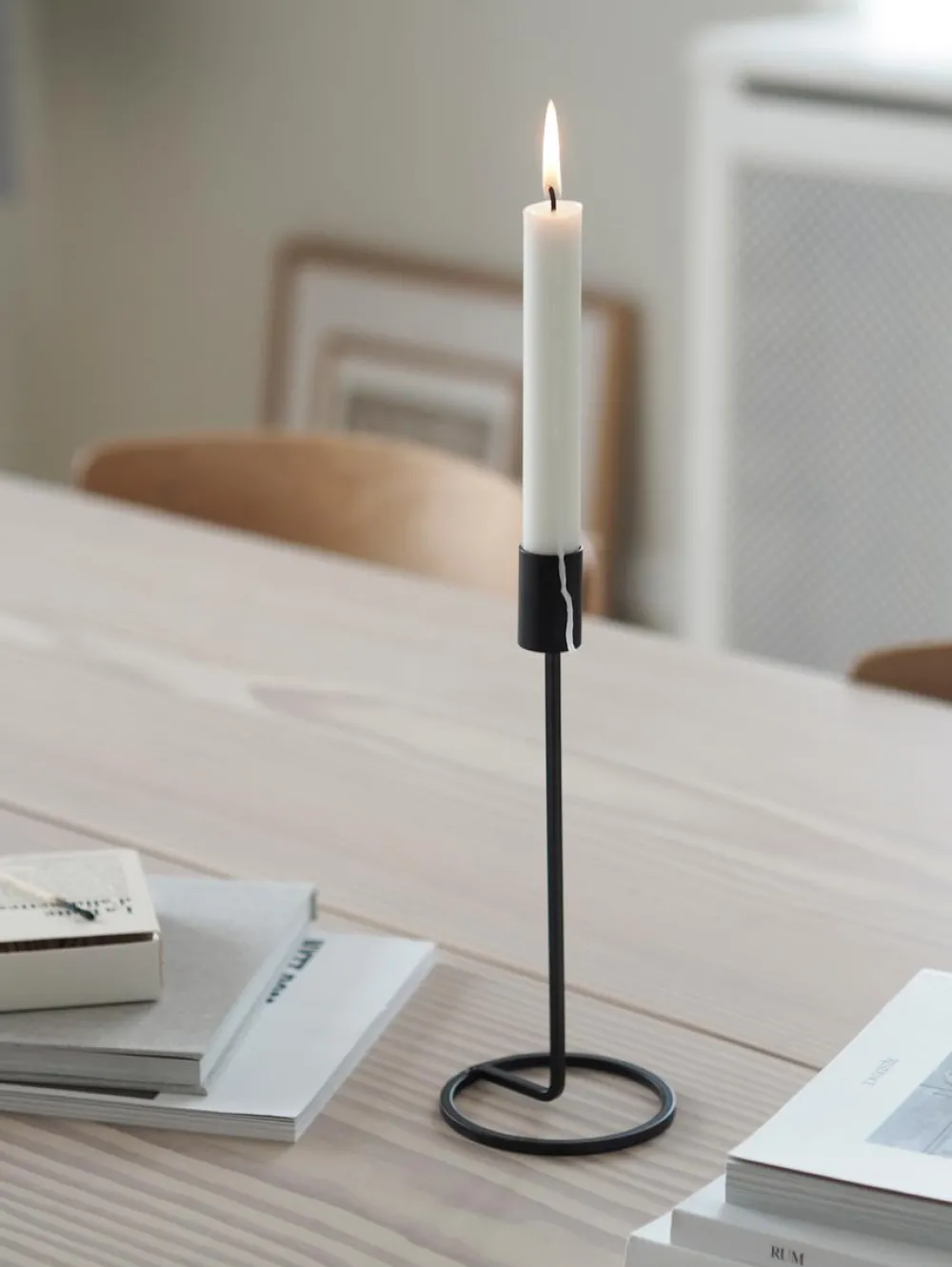 candlestick_amat__cm_blac_1.webp Villa Collection Candle And Holders>Candlestick Amat 23.5 cm, Black –