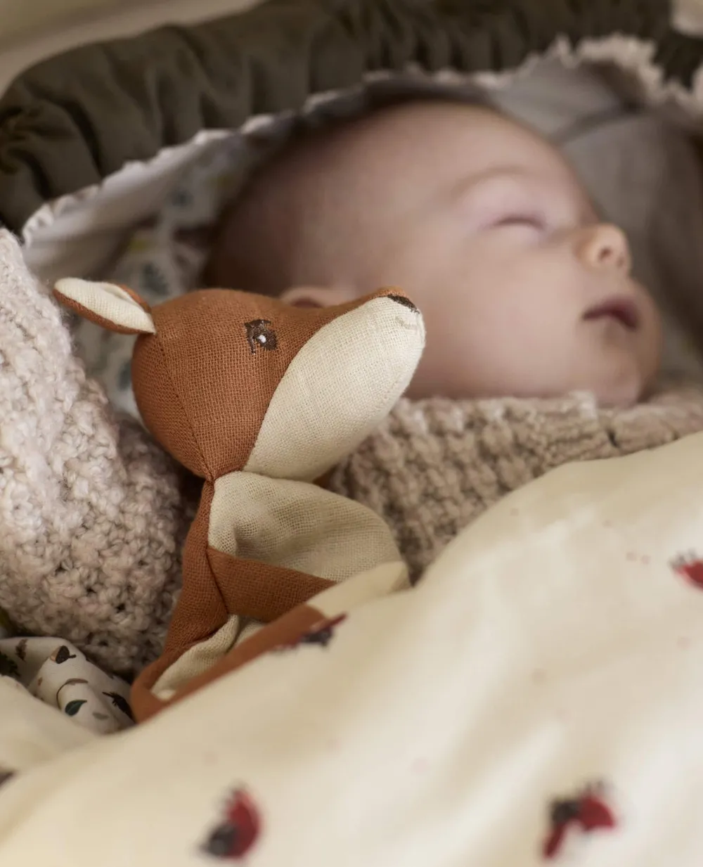 comfort_cloth_with_teethe_1-1.webp Kids FILIBABBA Cuddly Toys | Baby Toys>Comfort Cloth with teether, Freya the Fox –