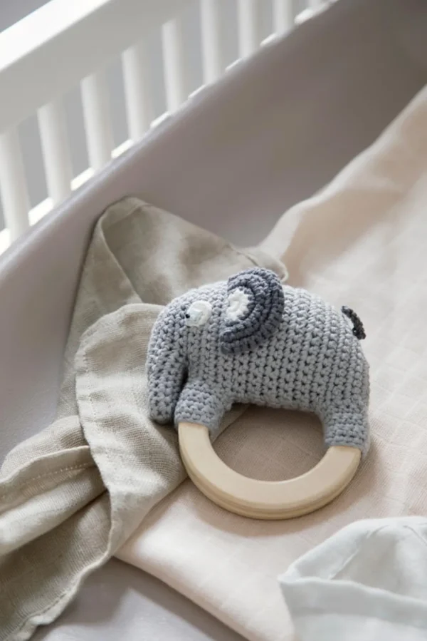 Kids Sebra Interior Wooden Toys | Baby Toys>Crochet rattle, Fanto the elephant, classic grey – Sebra