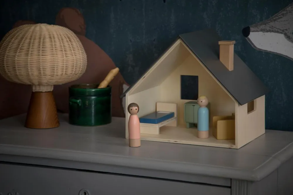 dolls_house_with_furnitur_1.webp Kids Sebra Interior Doll Accessories | Christmas Toys>Doll’s house with furniture & dolls – Sebra