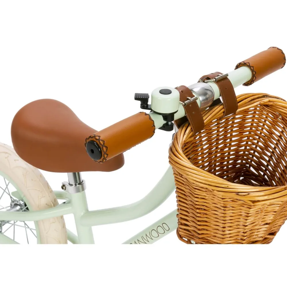 first_go_balance_bike_pal_5.webp Kids Banwood Outdoor Toys | Bikes, Scooters And Helmets>First Go! Balance Bike Pale Mint –
