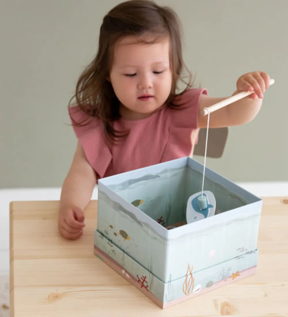 fishing_game__little_dutc_1.webp Kids Little Dutch Games And Puzzles>Fishing game –