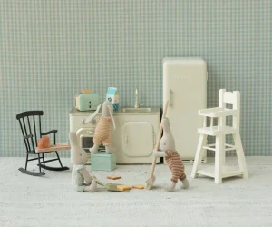 Kids Maileg Doll Accessories>High chair, Micro White –