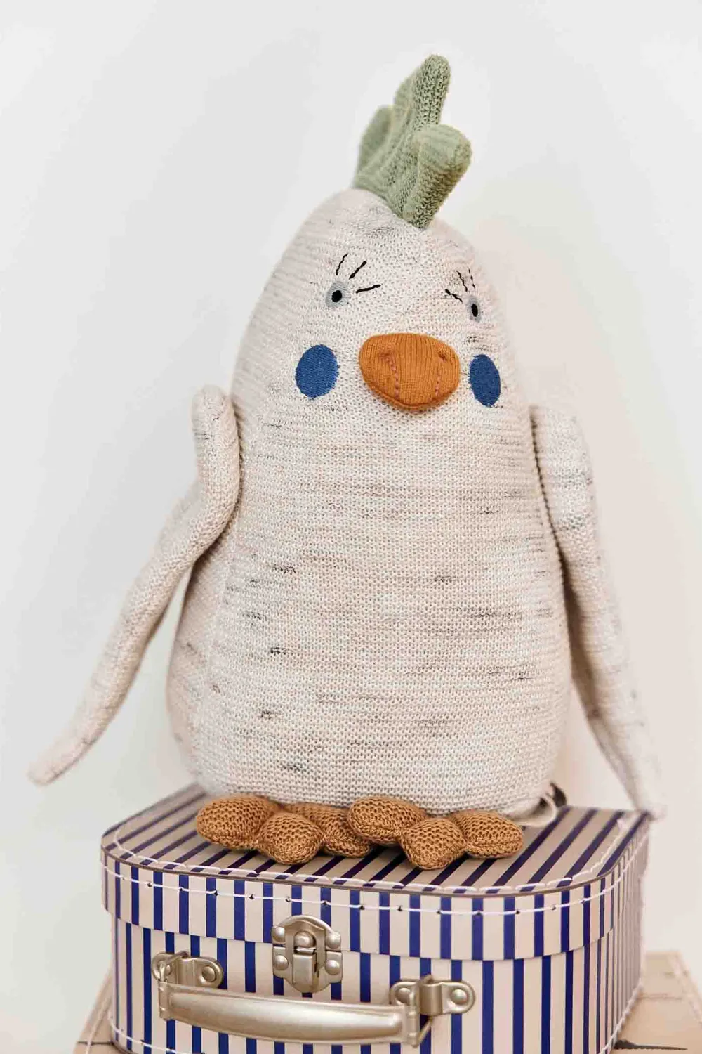 kai_parakeet__oyoy_1.webp Kids OYOY Mini Cuddly Toys>Kai Parakeet – OYOY