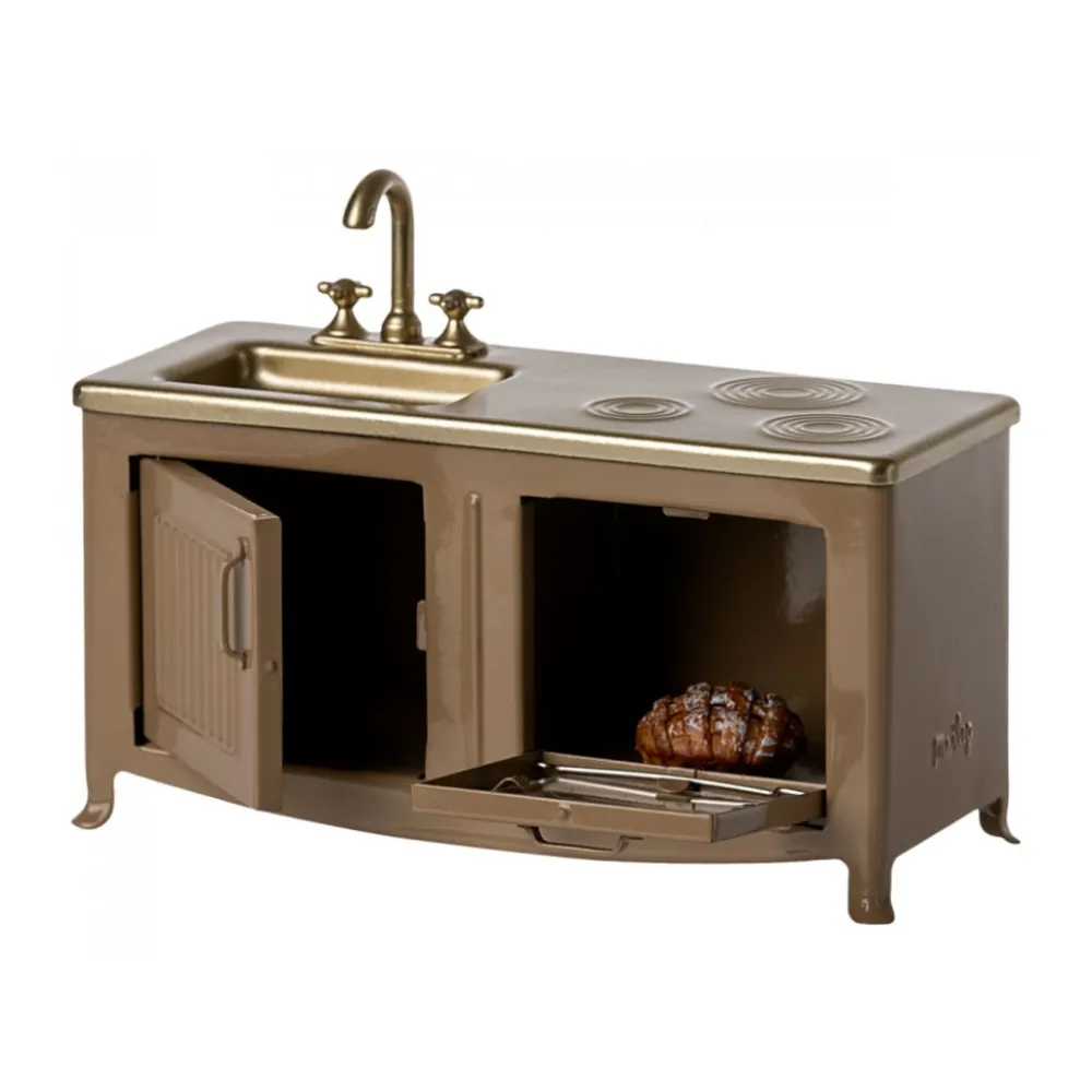 kitchen_mouse_light_brown_1.webp Kids Maileg Doll Accessories>Kitchen Mouse, Light brown –