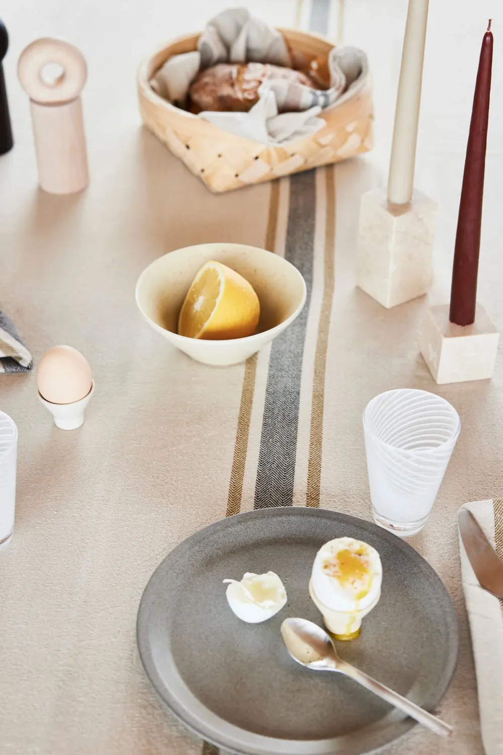 linu_tablecloth_beige__cm_1.webp OYOY Textiles>Linu Tablecloth Beige, 260×140 cm –