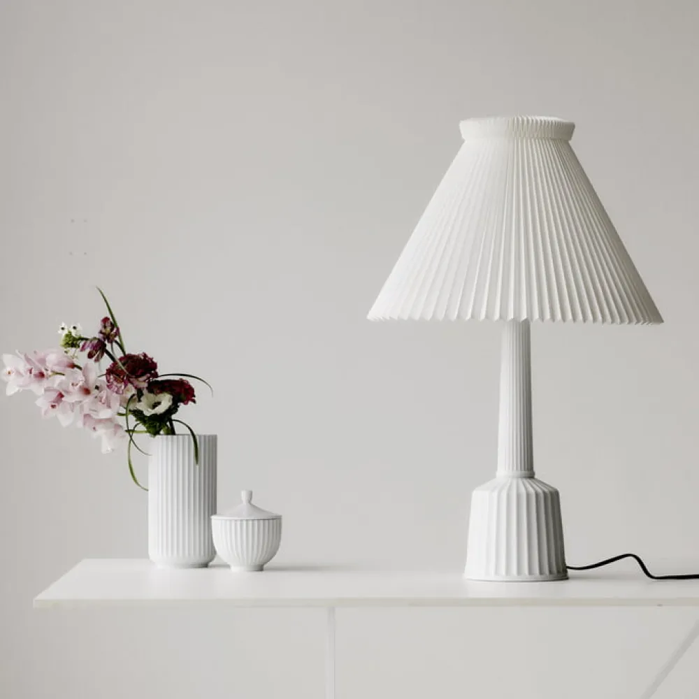 lyngby_bonbonniere__cm_wh_2.webp Lyngby Porcelain Easter Decorations | Design Figures>Lyngby Bonbonniere Ø10 cm white –