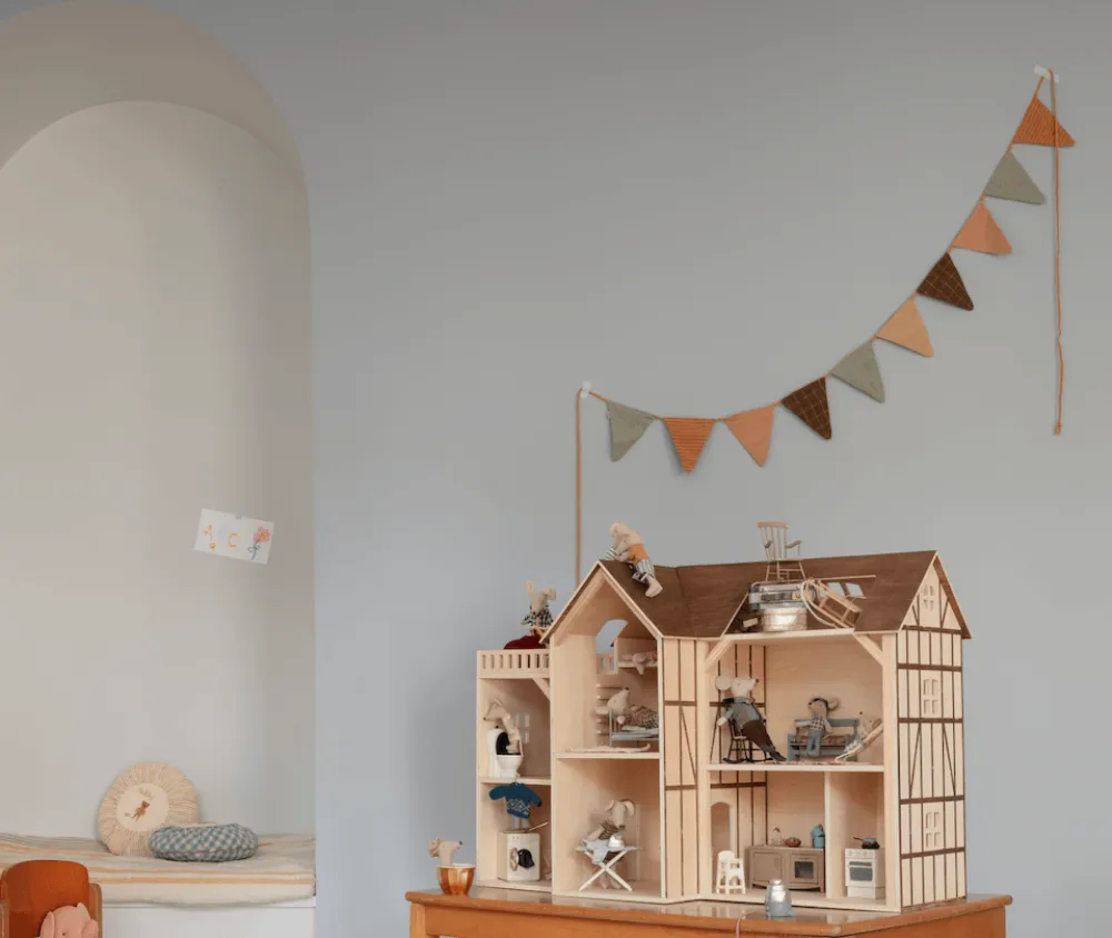 mouse_hole_farmhouse__mai_2.webp Kids Maileg Wooden Toys | Doll Accessories>Mouse hole Farmhouse –