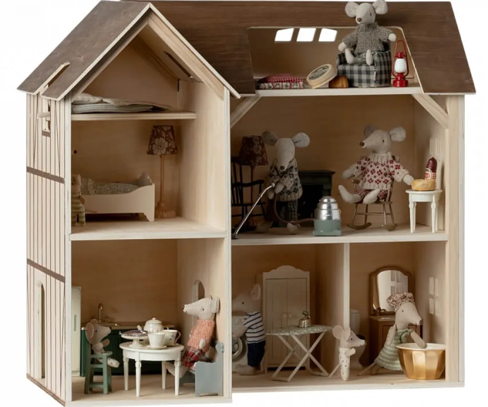 mouse_hole_farmhouse__mai_3.webp Kids Maileg Wooden Toys | Doll Accessories>Mouse hole Farmhouse –