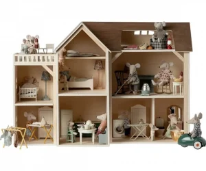 Kids Maileg Wooden Toys | Doll Accessories>Mouse hole Farmhouse –