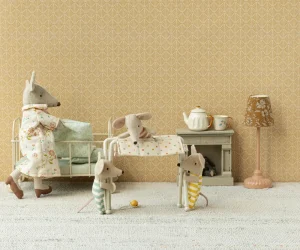 Kids Maileg Doll Accessories>Nursery table, Baby mouse, Off white –