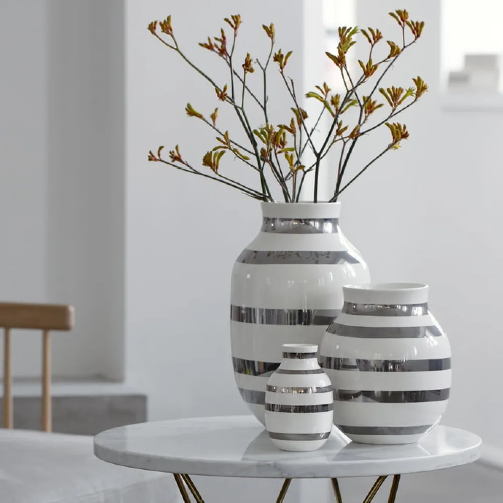 omaggio_vase__cm_silver___1.webp Kähler Design Easter Decorations | Ceramics And Vases>Omaggio Vase 31 cm, Silver – Kähler