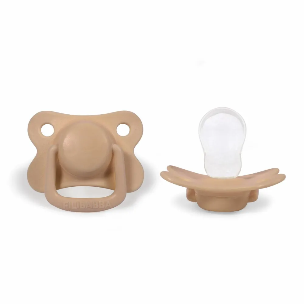 pacifiers_pack__doeskin___0.webp Kids FILIBABBA Pacifiers And Boxes>Pacifiers 2-pack – Doeskin +6 months –