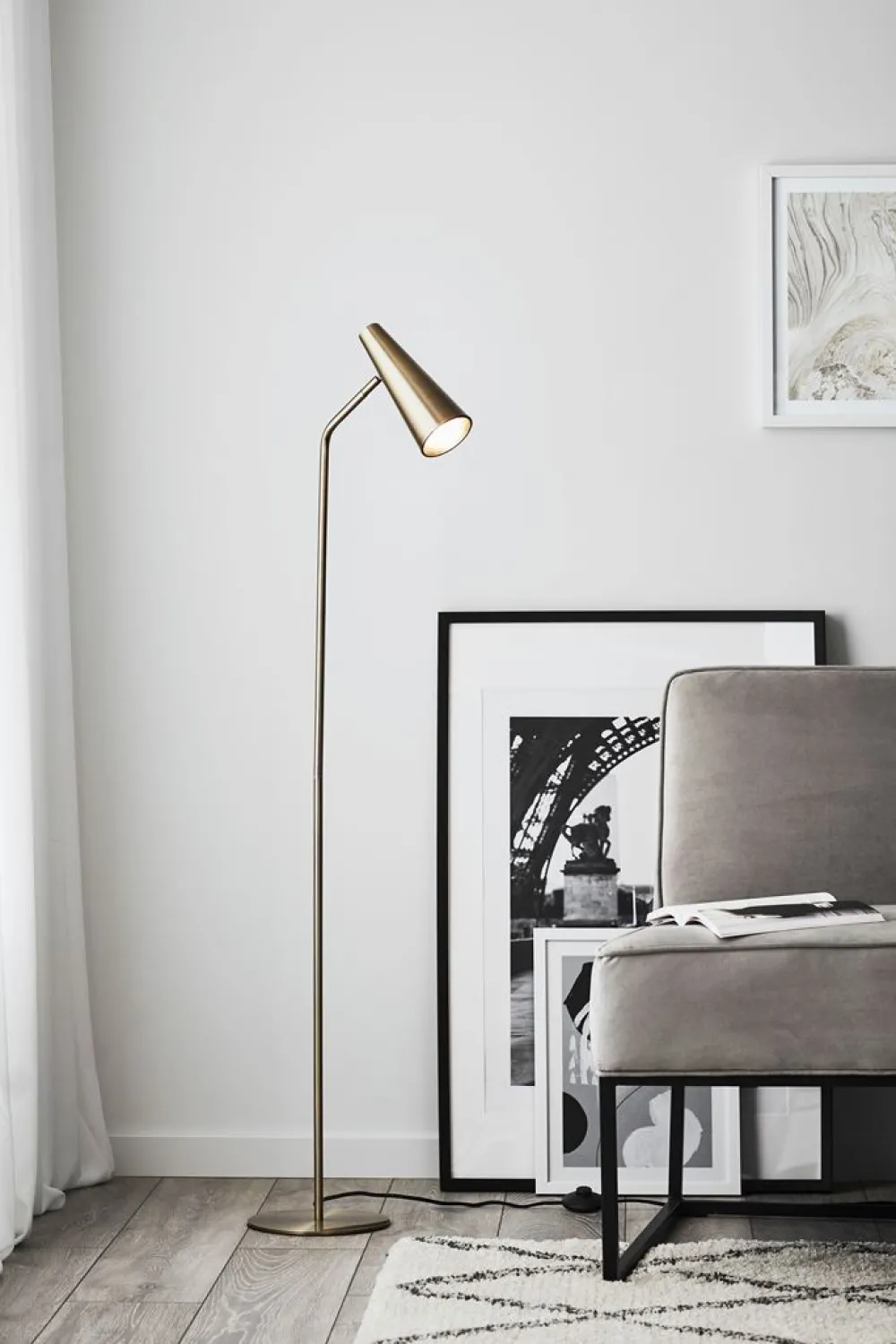 peak_floor_lamp__marksljd_1.webp Markslöjd Lamps & Lighting>Peak floor lamp –