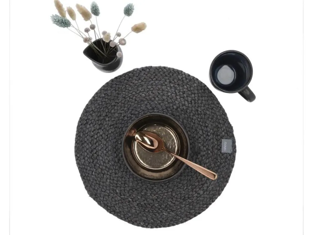 placemat_its_all___cm_bla_1.webp Södahl Kitchen>Placemat Its all Ø 35 cm, Black –