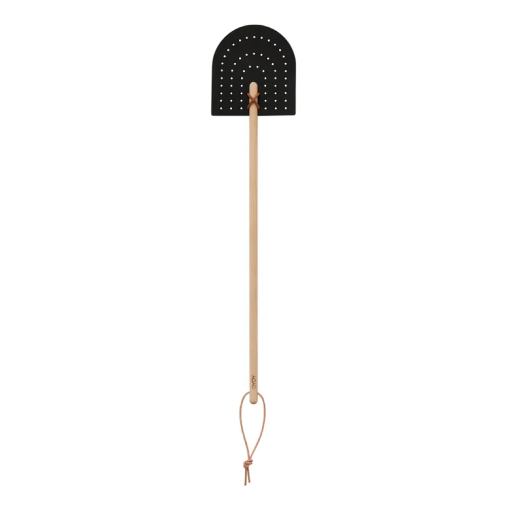 rainbow_flyswatter_black__0.webp OYOY Kitchen | Cleaning Items>Rainbow Flyswatter, Black –