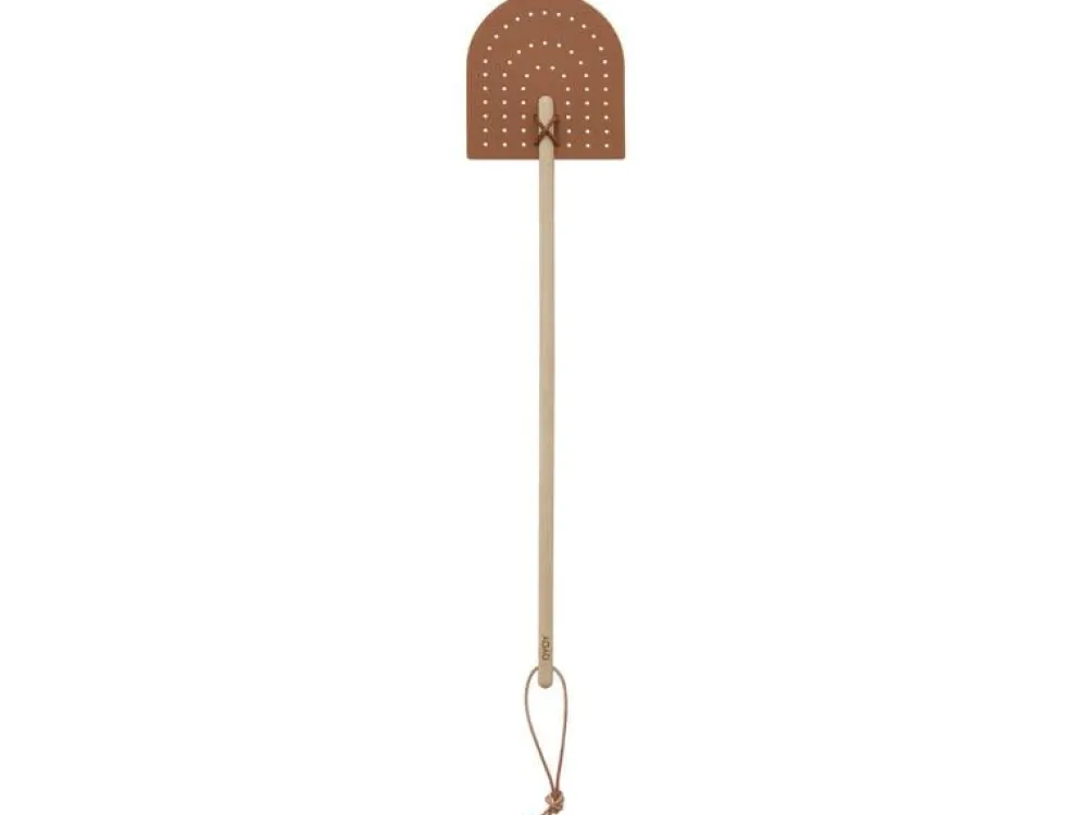 rainbow_flyswatter_brown__0.webp OYOY Kitchen | Cleaning Items>Rainbow Flyswatter, Brown –
