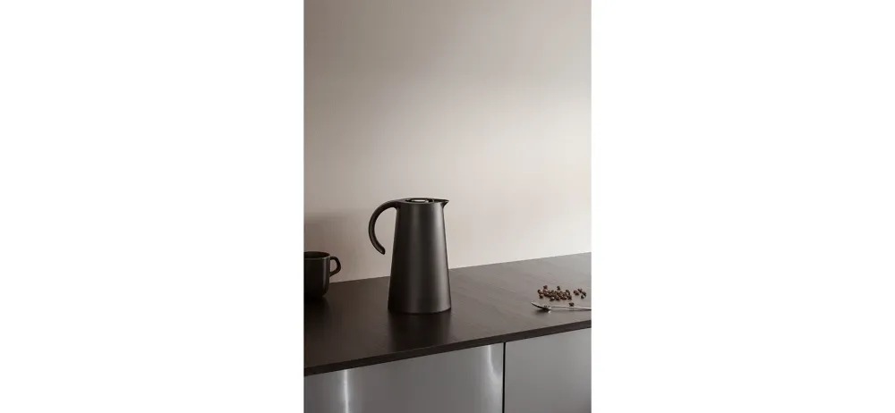 rise_vacuum_jug__l_white__2.webp Eva Solo Kitchen>Rise Vacuum Jug 1 L White –
