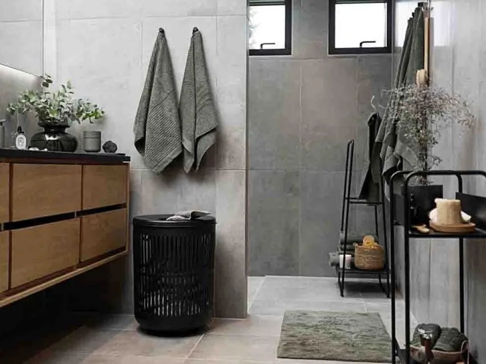 shower_towel_classic__x___1.webp Zone Denmark Textiles | Bathroom Textiles>Shower Towel Classic 70 x 140 cm, Olive Green –