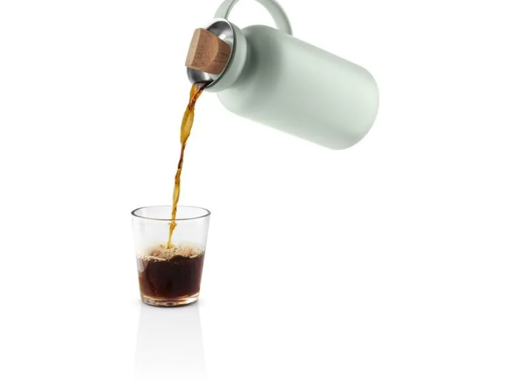 silhouette_vacuum_jug_sag_1.webp Eva Solo Kitchen>Silhouette Vacuum Jug Sage 1 L –