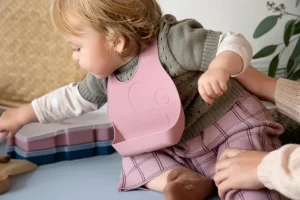Kids Sebra Interior Dinnertime>Silicone bib set 2 pcs. blossom pink – Sebra