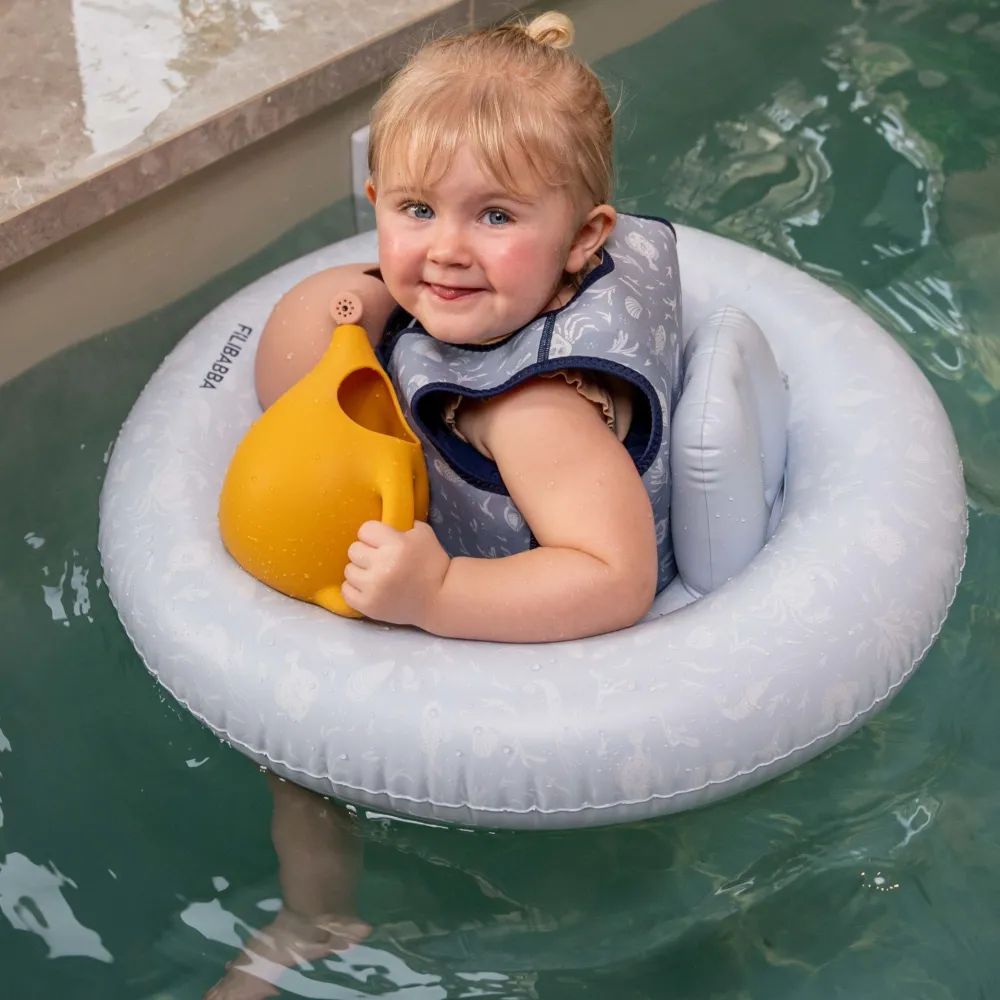 silicone_watering_can_hon_2.webp Kids FILIBABBA Outdoor Toys | Bath Toys>Silicone watering can, Honey Gold –