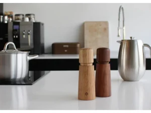 Crush Grind Kitchen>Spice mill Stockholm 16.8 cm, brown –