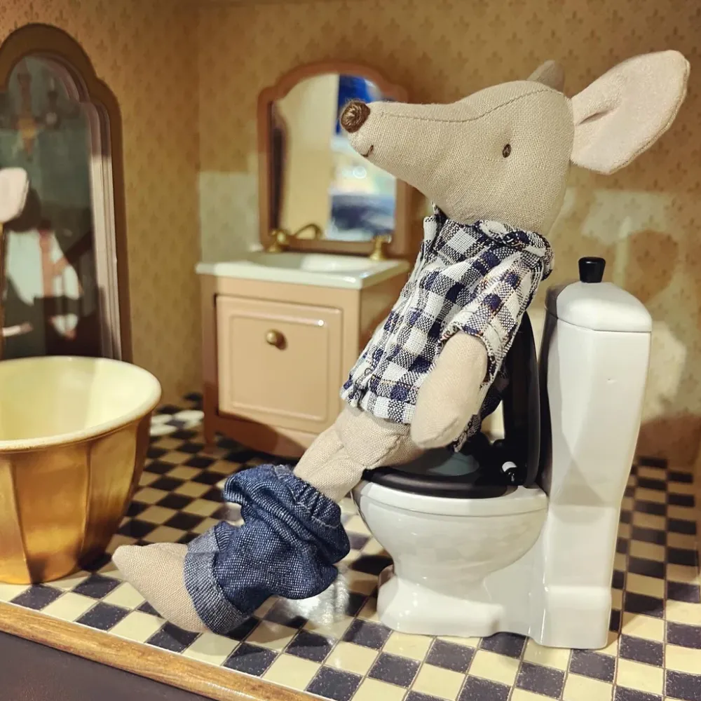 toilet_mouse__maileg_2.webp Kids Maileg Doll Accessories>Toilet, Mouse –