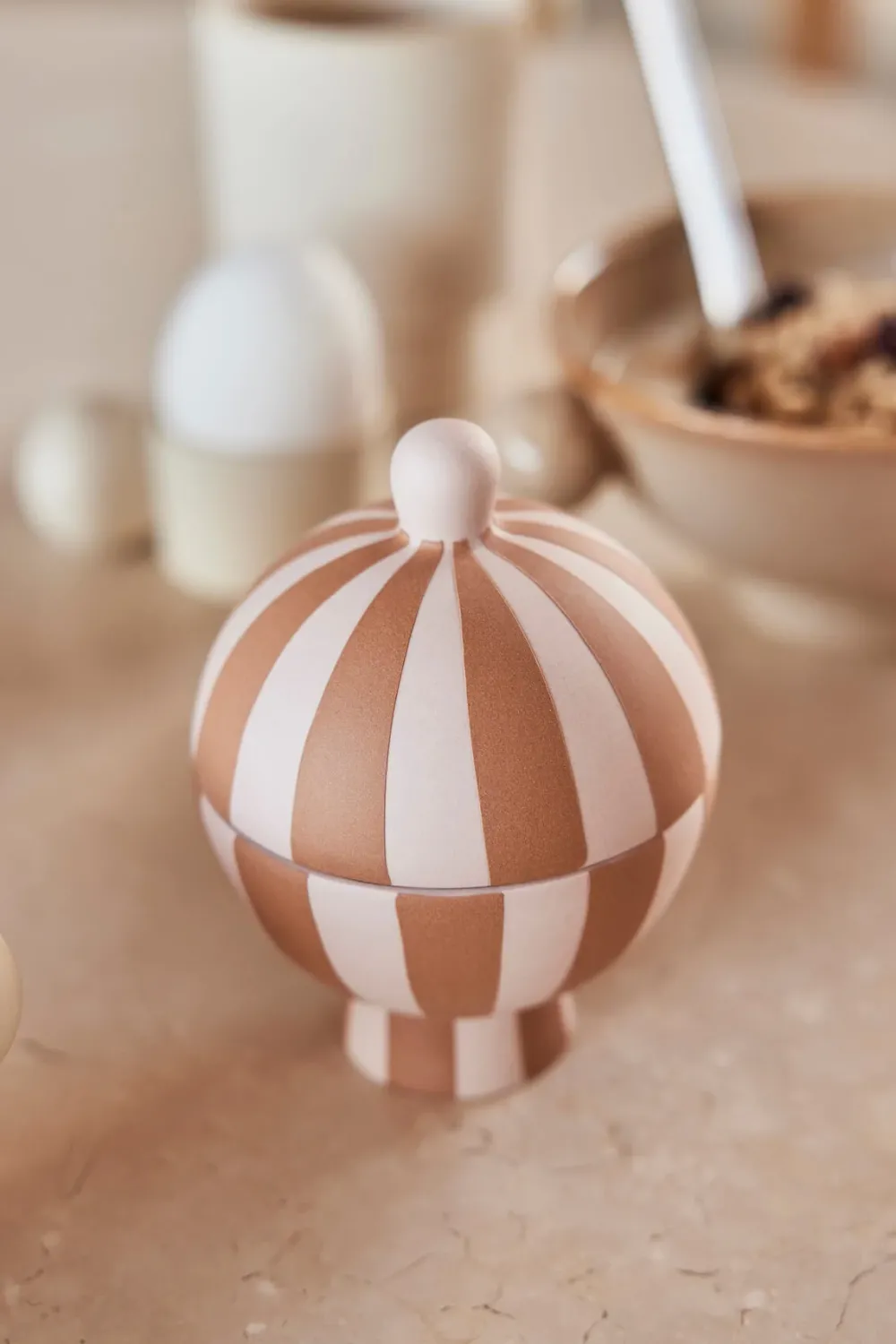 toppu_bonbonniere_caramel_1.webp OYOY Ceramics And Vases | Kitchen>Toppu Bonbonniere Caramel –