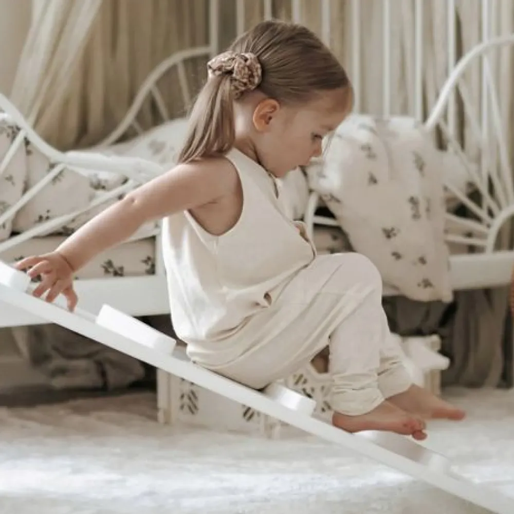 tuohi_slide_ramp_white__f_1.webp Kids Fitwood of Scandinavia Wooden Toys | Balance Toys>Tuohi Slide ramp, White – Fitwood