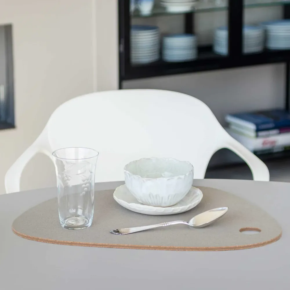 twin_placemat_dark_grey___3.webp Mette Ditmer Kitchen>Twin Placemat Dark Grey / Sand –