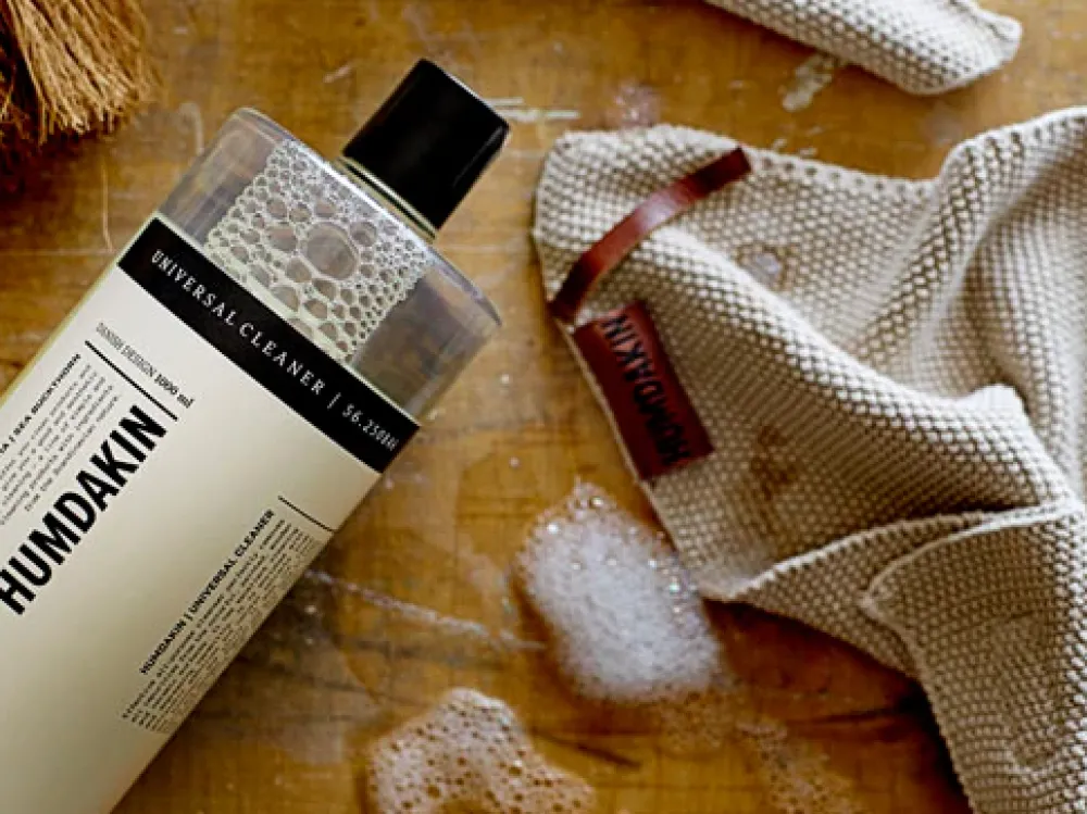 universal_cleaner_chamom_1.webp Humdakin Cleaning Items>01 Universal cleaner, Chamomile and Sea Buckthorn –