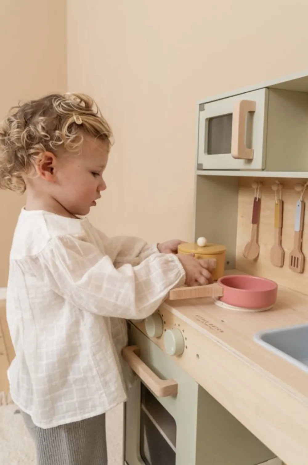 wooden_toy_kitchen_mint___1.webp Kids Little Dutch Wooden Toys | Play Food>Wooden Toy Kitchen Mint –